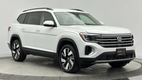 Another view of 2024 Volkswagen Atlas 2.0T SE w/Technology for sale in Jacksonville, FL at Auto Boutique Florida