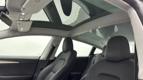 More photos of 2021 Tesla Model 3 Standard Range Plus at Auto Boutique Florida, FL