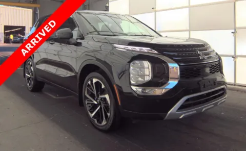 Another view of 2023 Mitsubishi Outlander SE Black Edition for sale in Jacksonville, FL at Auto Boutique Florida