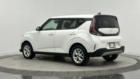 More photos of 2023 Kia Soul LX at Auto Boutique Florida, FL