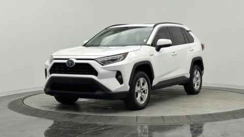White 2020 Toyota RAV4 Hybrid XLE for sale in Jacksonville, FL