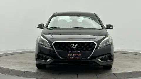 Photos of 2016 Hyundai Sonata Hybrid SE for sale in Jacksonville, FL at Auto Boutique Florida