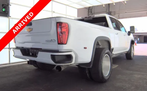 More photos of 2022 Chevrolet Silverado 3500HD High Country at Auto Boutique Florida, FL