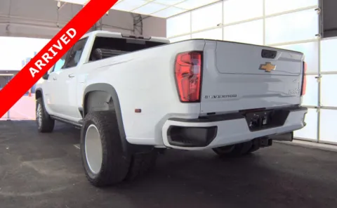 More photos of 2022 Chevrolet Silverado 3500HD High Country at Auto Boutique Florida, FL