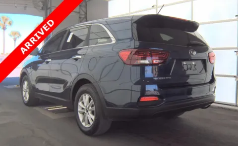More photos of 2019 Kia Sorento LX V6 at Auto Boutique Florida, FL