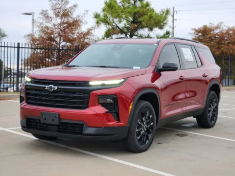 Photos of 2026 Chevrolet Traverse LT for sale in Broken Arrow, OK at Jim Norton Chevrolet