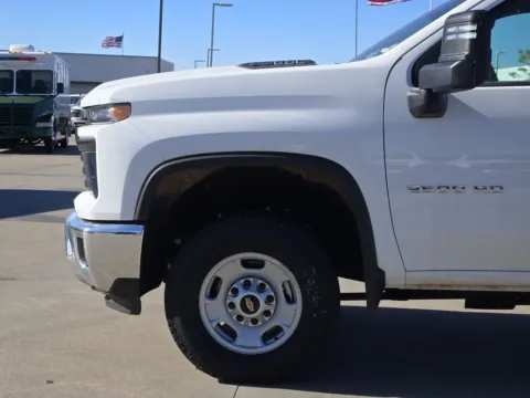 More photos of 2024 Chevrolet Silverado 2500HD Work Truck at Jim Norton Chevrolet, OK