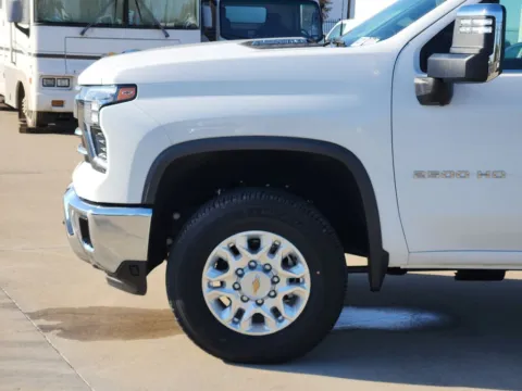 More photos of 2024 Chevrolet Silverado 2500HD LTZ at Jim Norton Chevrolet, OK