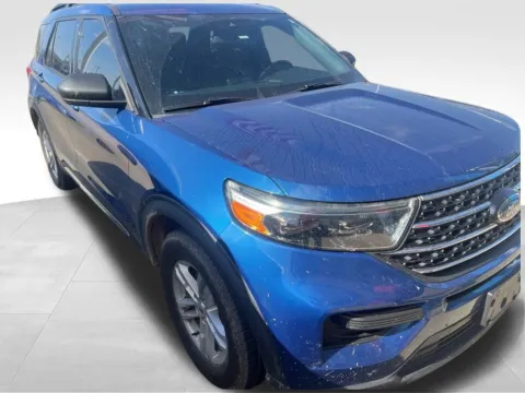 Blue 2020 Ford Explorer XLT for sale in Broken Arrow, OK