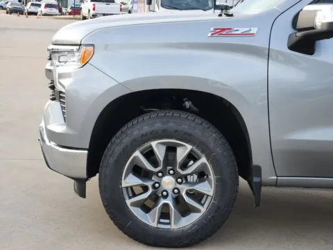 More photos of 2026 Chevrolet Silverado 1500 LT at Jim Norton Chevrolet, OK