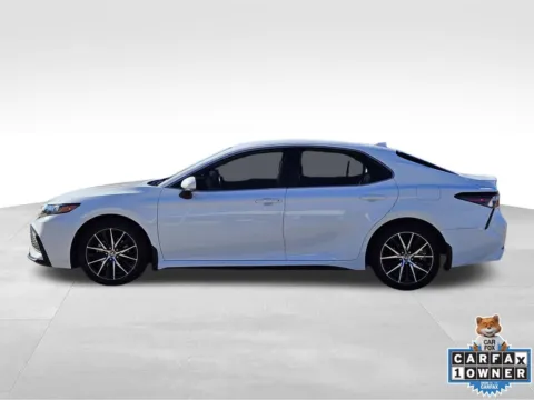 More photos of 2022 Toyota Camry SE at Jim Norton Chevrolet, OK