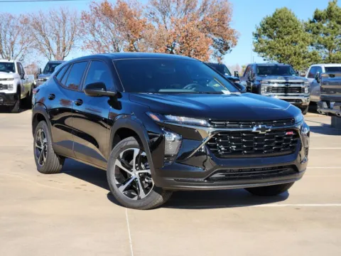 Black 2026 Chevrolet Trax 1RS for sale in Broken Arrow, OK