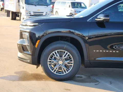 More photos of 2026 Chevrolet Traverse LT at Jim Norton Chevrolet, OK