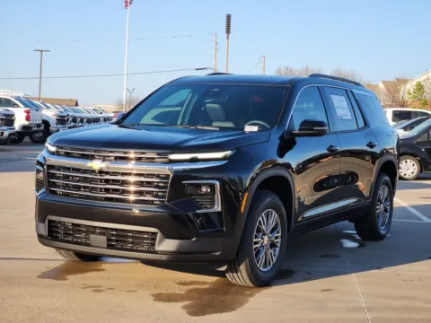 Photos of 2026 Chevrolet Traverse LT for sale in Broken Arrow, OK at Jim Norton Chevrolet