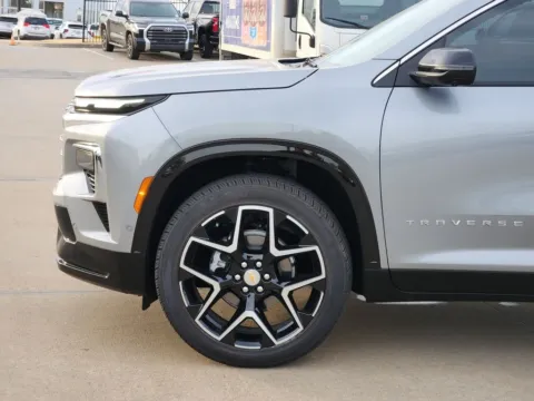 More photos of 2025 Chevrolet Traverse High Country at Jim Norton Chevrolet, OK