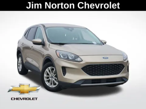 Gold 2021 Ford Escape SE for sale in Broken Arrow, OK