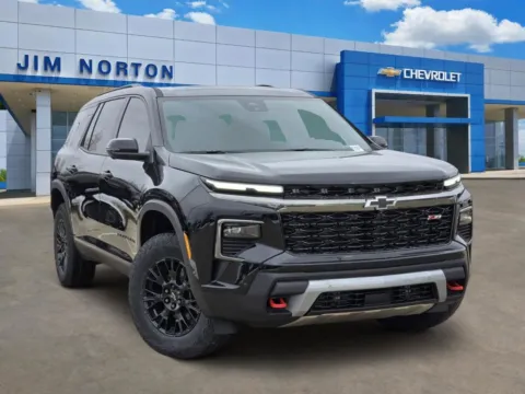 Black 2026 Chevrolet Traverse Z71 for sale in Broken Arrow, OK