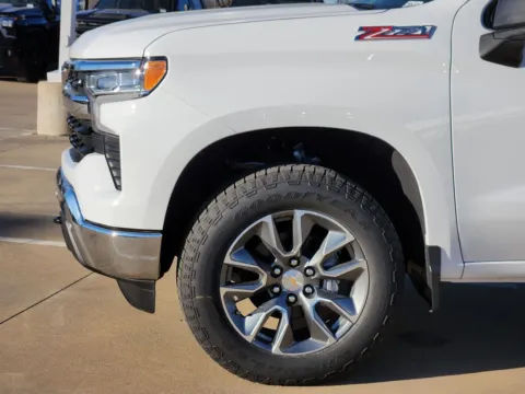 More photos of 2026 Chevrolet Silverado 1500 LT at Jim Norton Chevrolet, OK