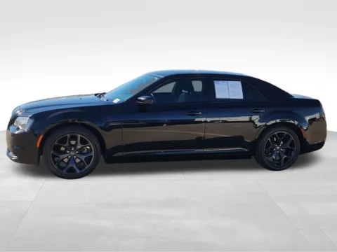 More photos of 2022 Chrysler 300 Touring at Jim Norton Chevrolet, OK