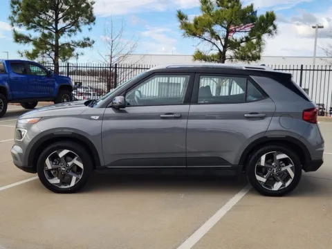More photos of 2022 Hyundai Venue Limited at Jim Norton Chevrolet, OK