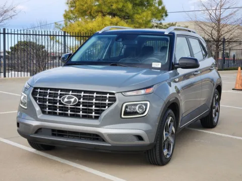 More photos of 2022 Hyundai Venue Limited at Jim Norton Chevrolet, OK