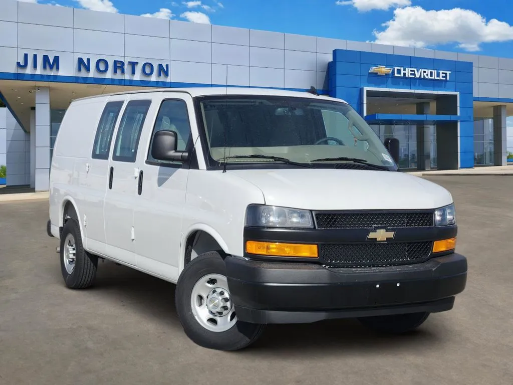 White 2025 Chevrolet Express 2500 Work Van for sale in Broken Arrow, OK