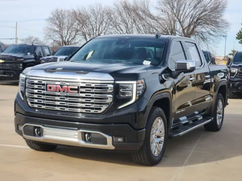 More photos of 2022 GMC Sierra 1500 Denali at Jim Norton Chevrolet, OK