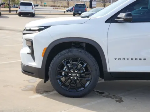 More photos of 2026 Chevrolet Traverse LT at Jim Norton Chevrolet, OK