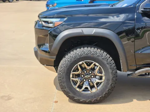 More photos of 2026 Chevrolet Colorado ZR2 at Jim Norton Chevrolet, OK