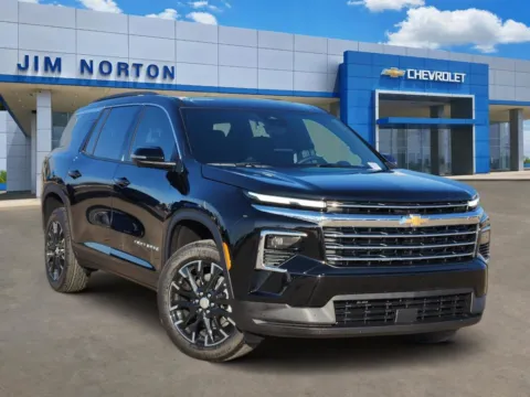 Black 2026 Chevrolet Traverse LT for sale in Broken Arrow, OK