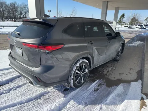 More photos of 2022 Toyota Highlander XSE at Jim Norton Chevrolet, OK
