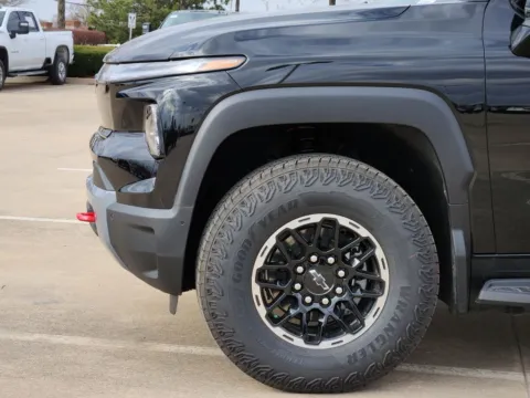 More photos of 2026 Chevrolet Silverado EV Trail Boss at Jim Norton Chevrolet, OK