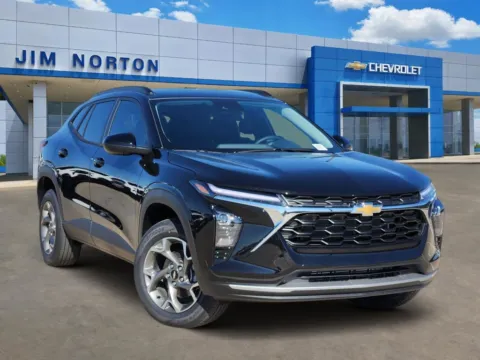 Black 2026 Chevrolet Trax LT for sale in Broken Arrow, OK