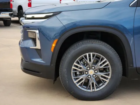 More photos of 2026 Chevrolet Traverse LT at Jim Norton Chevrolet, OK