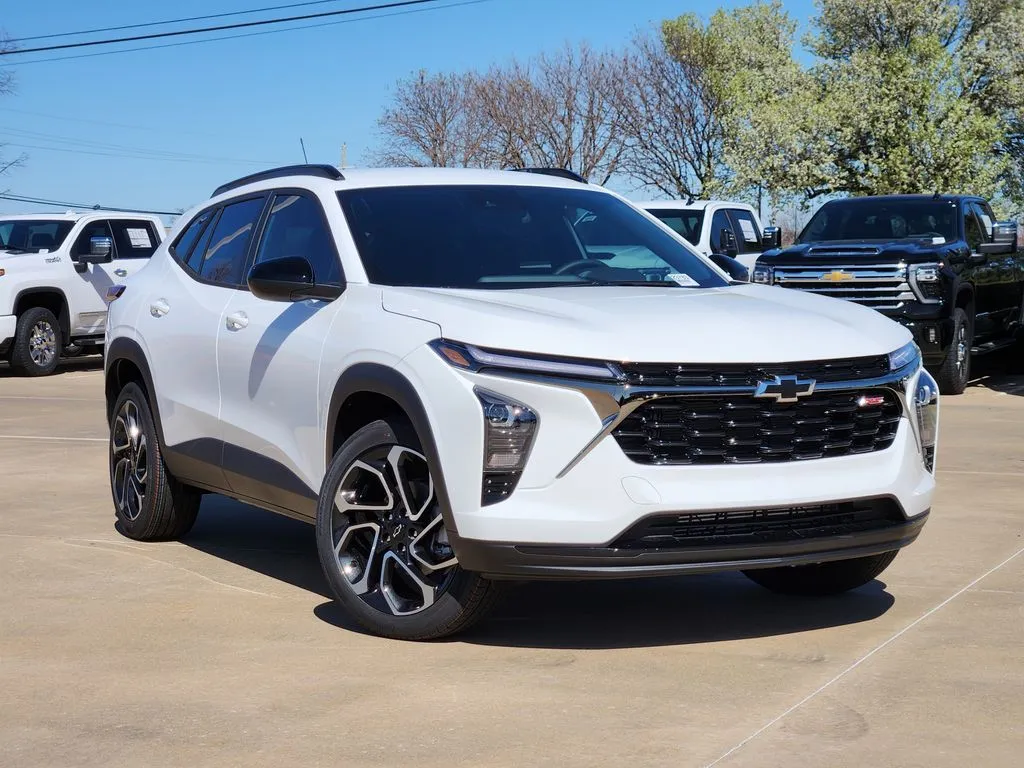 White 2026 Chevrolet Trax 2RS for sale in Broken Arrow, OK