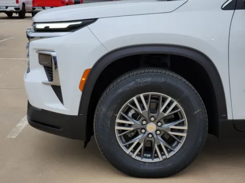 More photos of 2026 Chevrolet Traverse LT at Jim Norton Chevrolet, OK