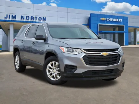 Gray 2021 Chevrolet Traverse LS for sale in Broken Arrow, OK