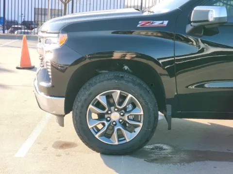 More photos of 2026 Chevrolet Silverado 1500 LT at Jim Norton Chevrolet, OK