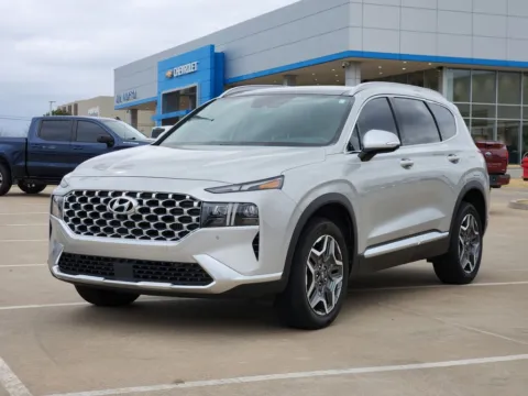 More photos of 2022 Hyundai Santa Fe Hybrid Limited at Jim Norton Chevrolet, OK