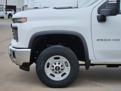 More photos of 2024 Chevrolet Silverado 2500HD Work Truck at Jim Norton Chevrolet, OK