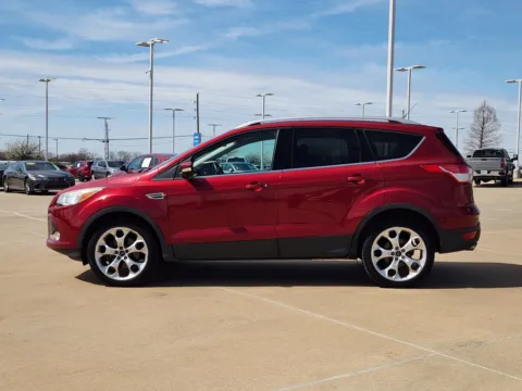 More photos of 2016 Ford Escape Titanium at Jim Norton Chevrolet, OK