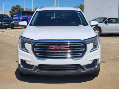 Photos of 2022 GMC Terrain SLT for sale in Broken Arrow, OK at Jim Norton Chevrolet