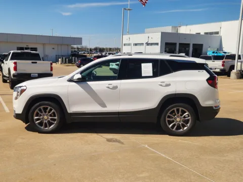More photos of 2022 GMC Terrain SLT at Jim Norton Chevrolet, OK