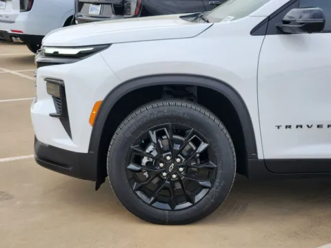 More photos of 2026 Chevrolet Traverse LT at Jim Norton Chevrolet, OK