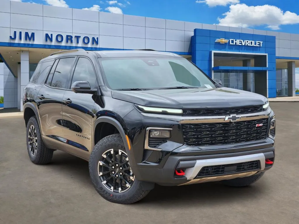 Black 2026 Chevrolet Traverse Z71 for sale in Broken Arrow, OK