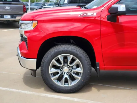 More photos of 2026 Chevrolet Silverado 1500 LT at Jim Norton Chevrolet, OK