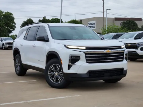 White 2026 Chevrolet Traverse LT for sale in Broken Arrow, OK