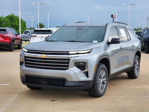 Photos of 2026 Chevrolet Traverse LT for sale in Broken Arrow, OK at Jim Norton Chevrolet