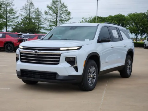 Photos of 2026 Chevrolet Traverse LT for sale in Broken Arrow, OK at Jim Norton Chevrolet