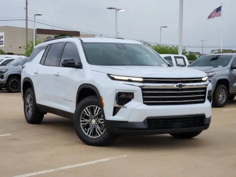 White 2026 Chevrolet Traverse LT for sale in Broken Arrow, OK